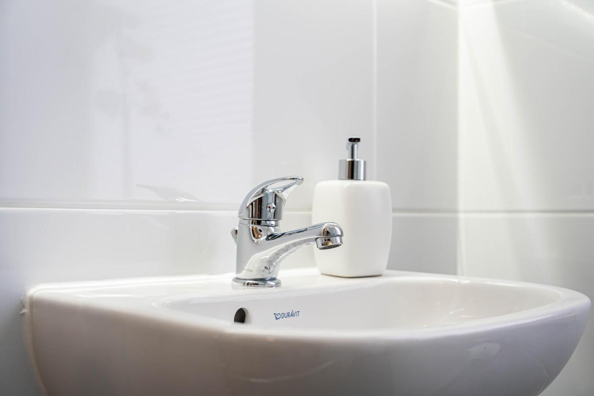 Apartmento Blue Magdeburg - Zentral - Wifi - Netflix Bagian luar foto
